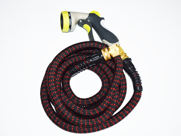 Retractable garden hose